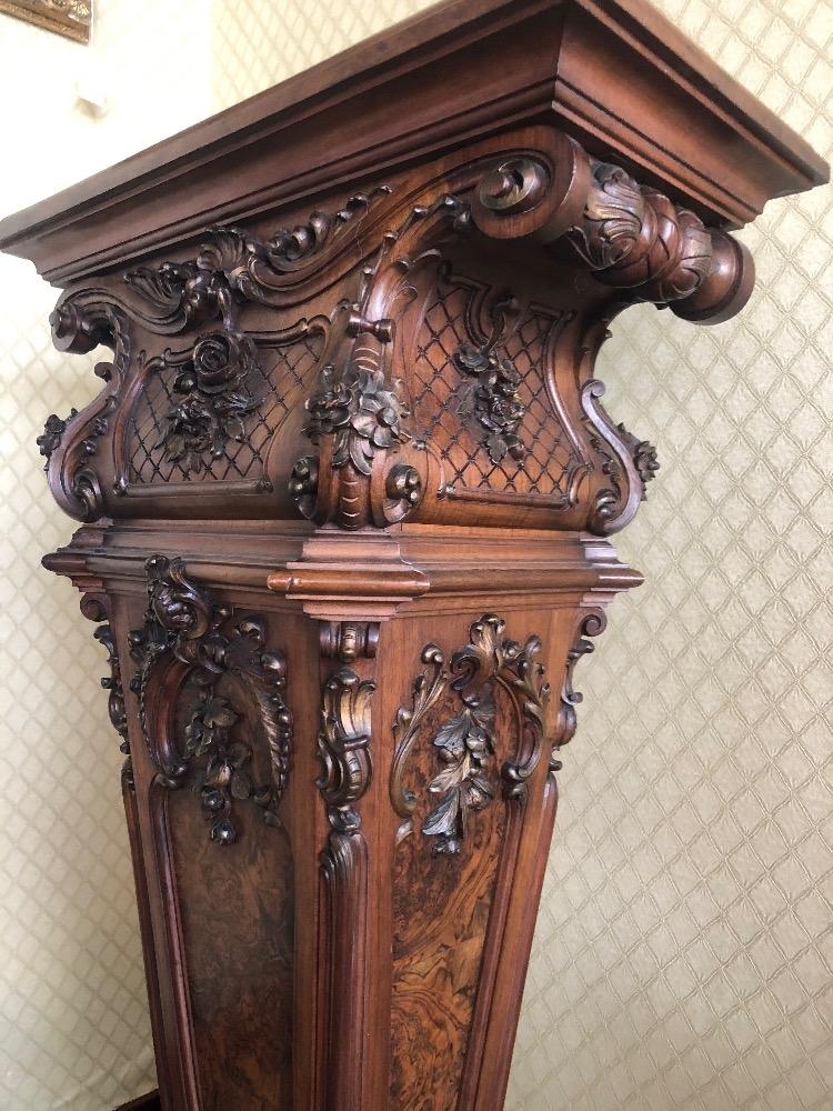 Walnut column